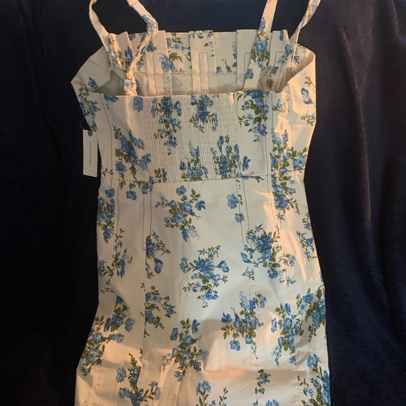 Women’s Dress with Tags! - Picture 2 of 4